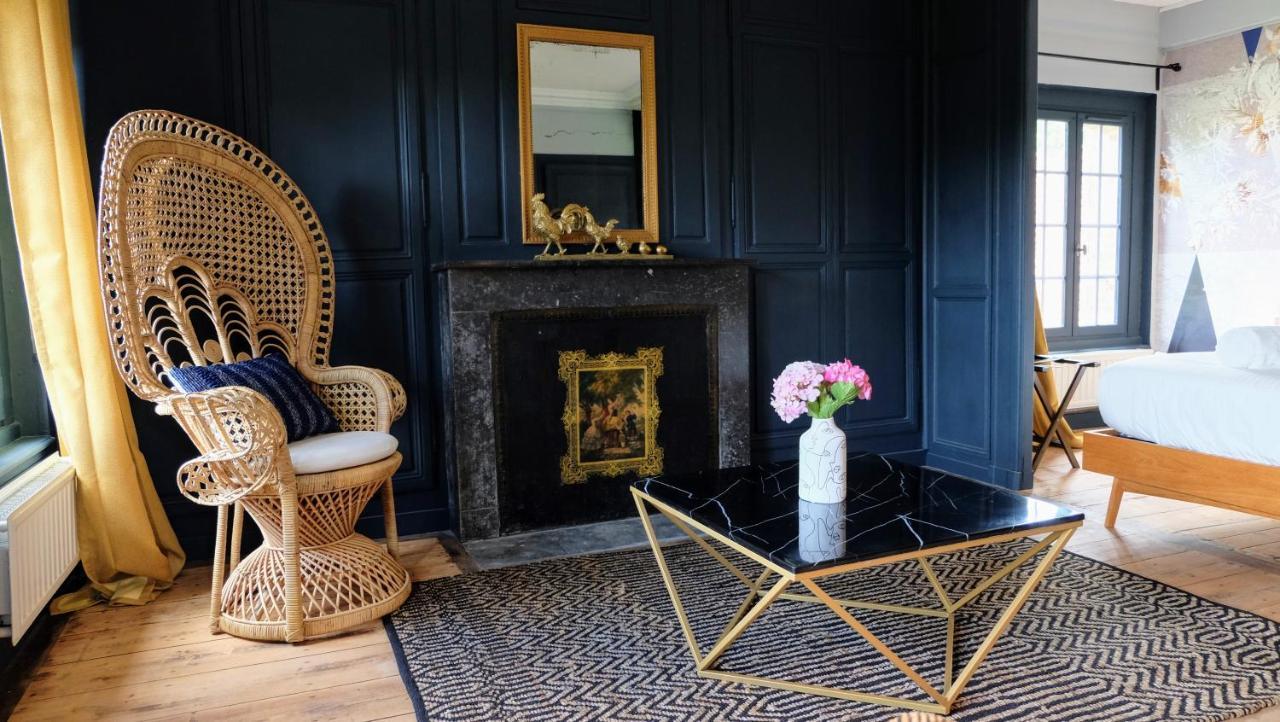 Chateau D'aigneville Bed & Breakfast *